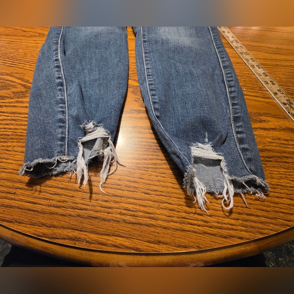 Torrid Lean Jean Super Soft Pull-On Blue Denim Plus Size 3R - Picture 2 of 9